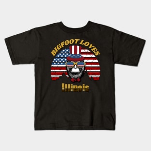 Bigfoot loves America and Illinois Kids T-Shirt